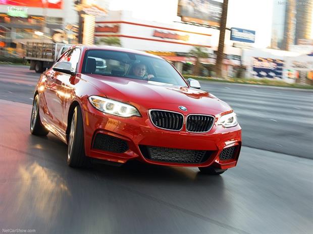 بررسی بی ام و M235i